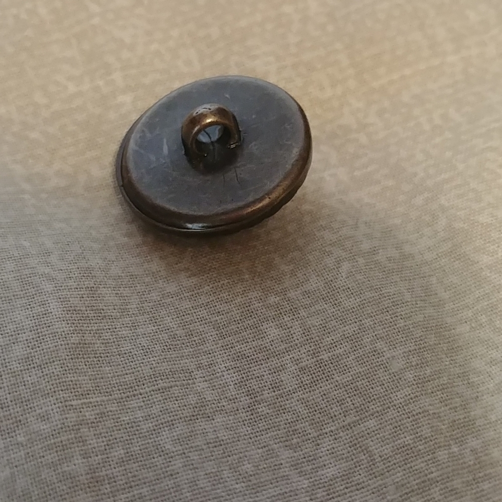 Buttons! (6) - Picture 3 of 4